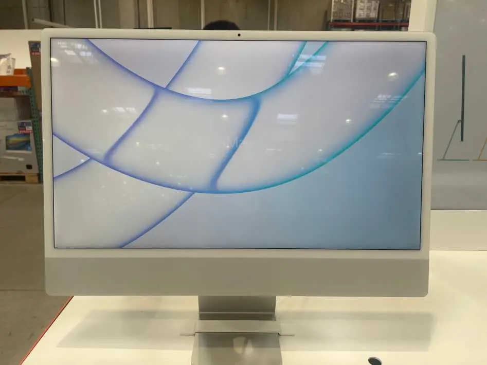APPLE IMAC 24 " 4.5K RETINA SCREEN - Costco Canada (ITM 5352945)