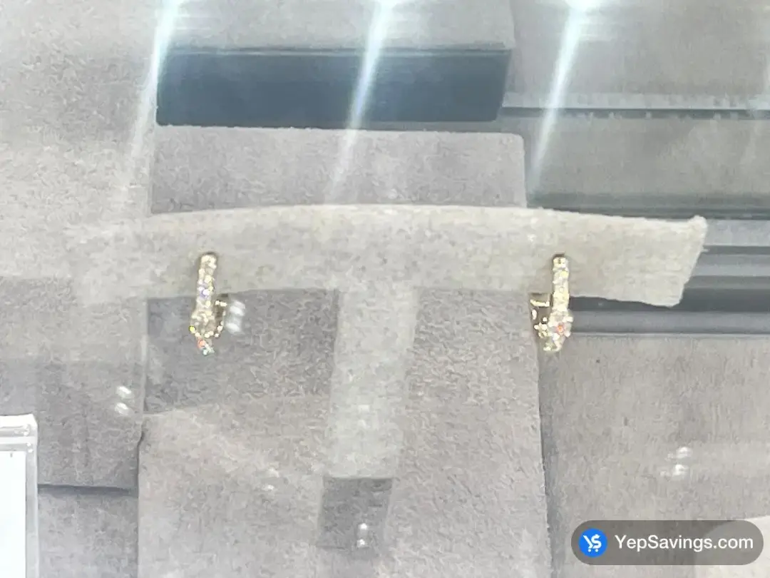 14KT YELLOW GOLD ROUND DIAMOND HOOP EARRINGS 0.20CTW IVS2 - Costco Canada (ITM 1797543)