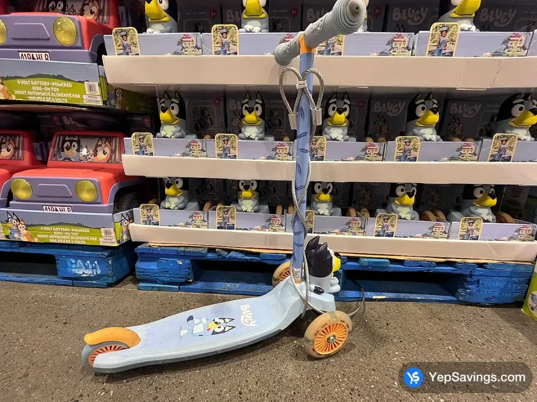 BLUEY 3D LIGHTUP SCOOTER 3 WHEELS - Costco Canada (ITM 1839817)