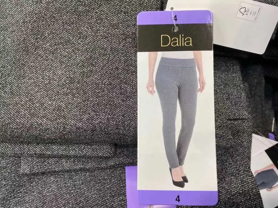 DALIA PULL ON PANT +LADIES SIZES 12-16 - Costco Canada (ITM 390166)