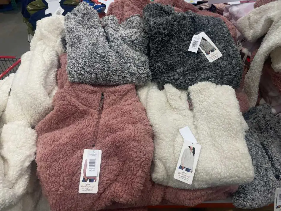 WEATHERPROOF VINTAGE PLUSH PULLOVER LADIES SIZES XL-XXL - Costco Canada (ITM 1268513)