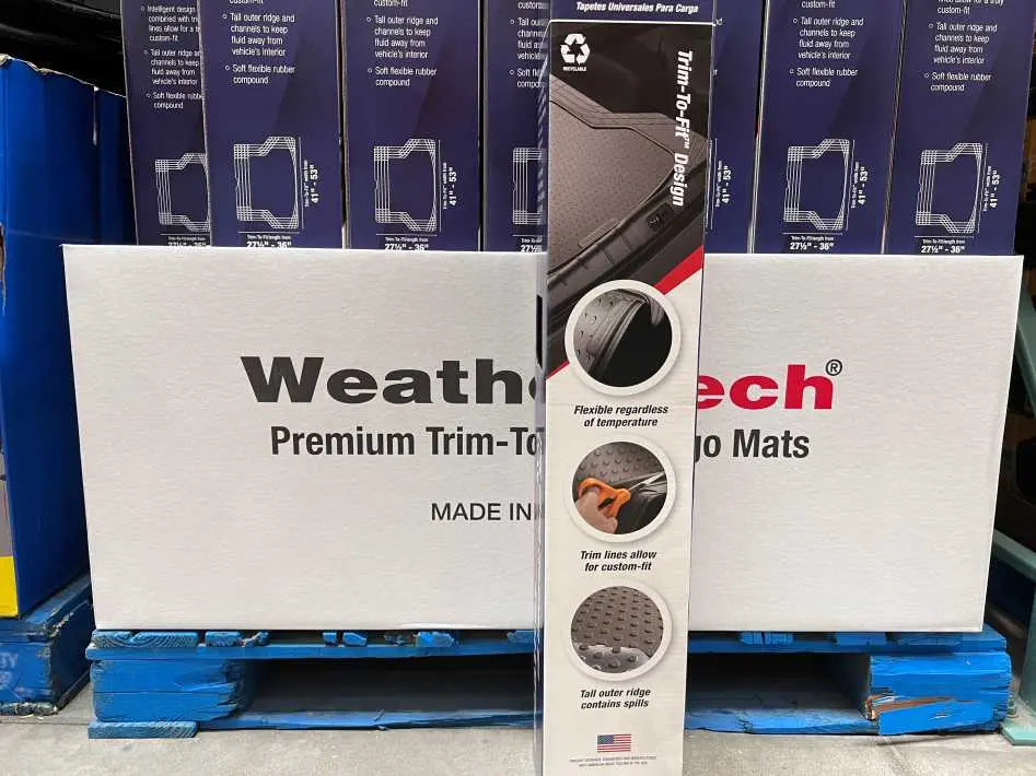 WEATHERTECH CARGO / TRUNK MAT 53 " X 36 " TRIM TO FIT - Costco Canada (ITM 1284520)
