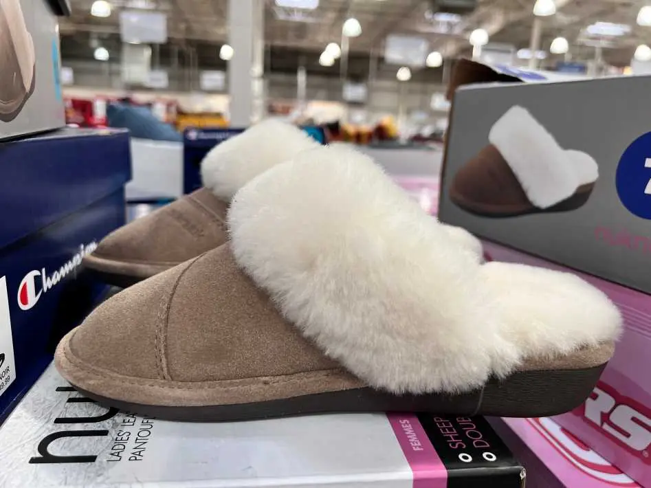 NUKNUUK SHEARLING SLIPPER +LADIES SIZES 7 ONLY - Costco Canada (ITM 1131001)