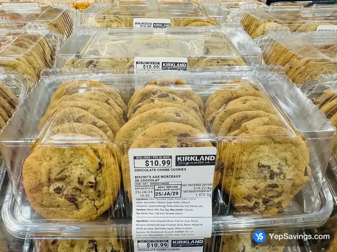 Chocolate Chunk Cookies - Costco Canada (ITM 1046329)