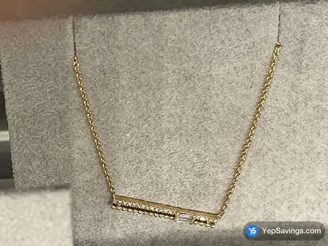 14KT YELLOW GOLD DIAMOND BAR NECKLACE 0.12CTW IVS2 - Costco Canada (ITM 1002772)