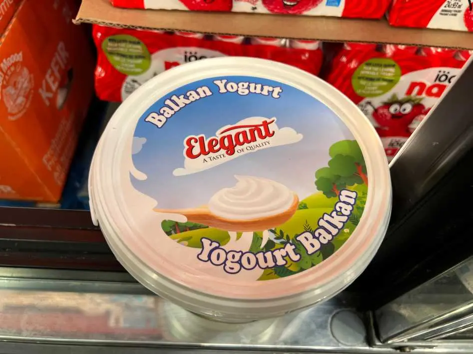 ELEGANT BALKAN 5.9% YOGURT 1.8 KG - Costco Canada (ITM 1917190)