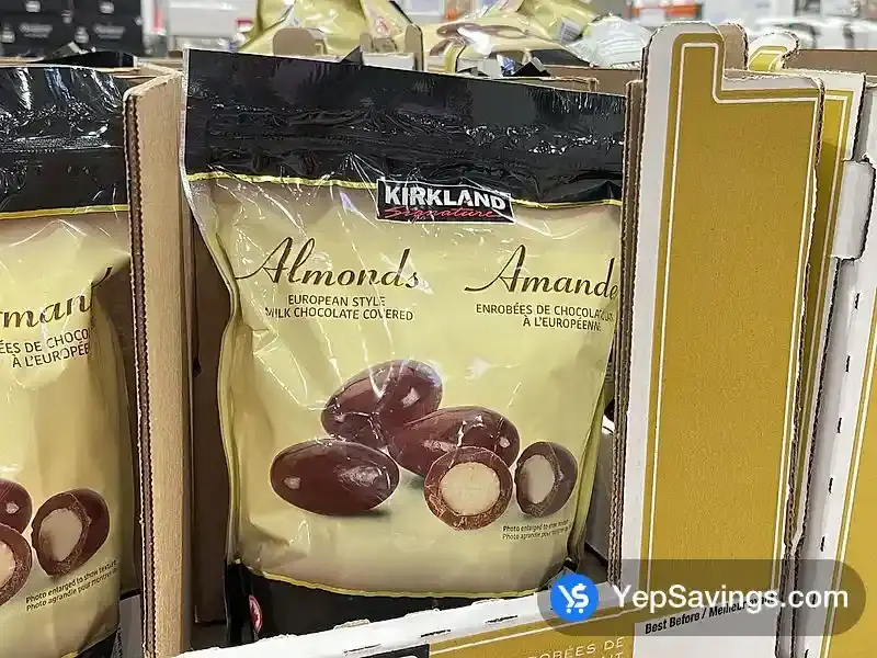 Costco KIRKLAND SIGNATURE MILK CHOCOLATE ALMONDS 1.5 kg