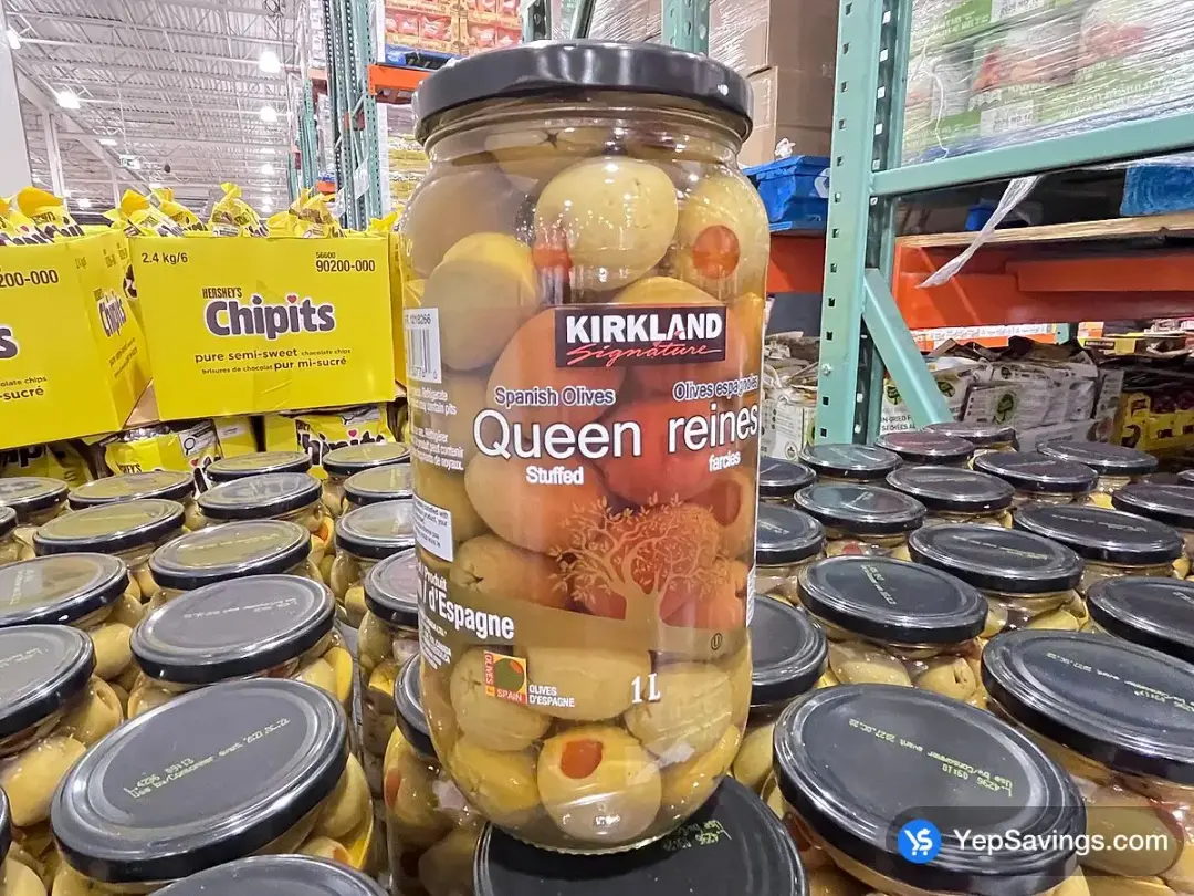 KIRKLAND SIGNATURE QUEEN OLIVES 1 L - Costco Canada (ITM 1218266)