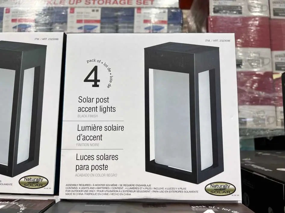 NATURALLY SOLAR SOLAR POST LIGHT PACK OF 4 - Costco Canada (ITM 2323096)