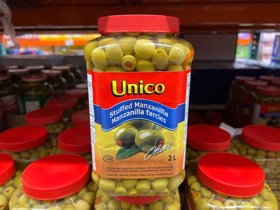 UNICO STUFFED MANZANILLA 2 L - Costco Canada (ITM 109848)