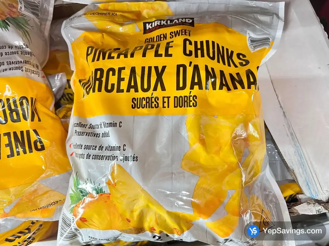 KIRKLAND SIGNATURE PINEAPPLE CHUNKS 2 kg - Costco Canada (ITM 1055156)