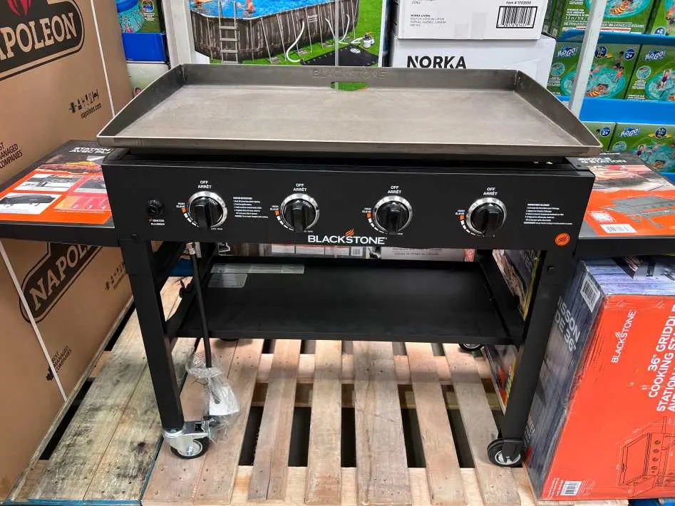 BLACKSTONE PROPANE GAS GRIDDLE 60,000 BTU - Costco Canada (ITM 1195080)